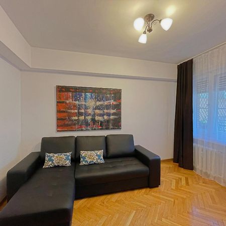 Relax Old Town Apartment Oradea Exterior photo