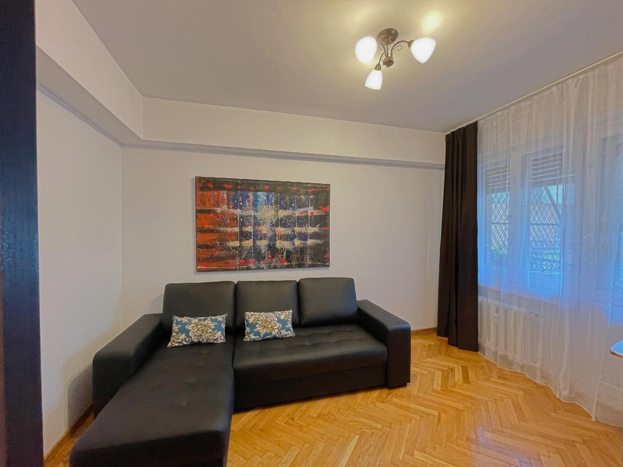 Relax Old Town Apartment Oradea Exterior photo