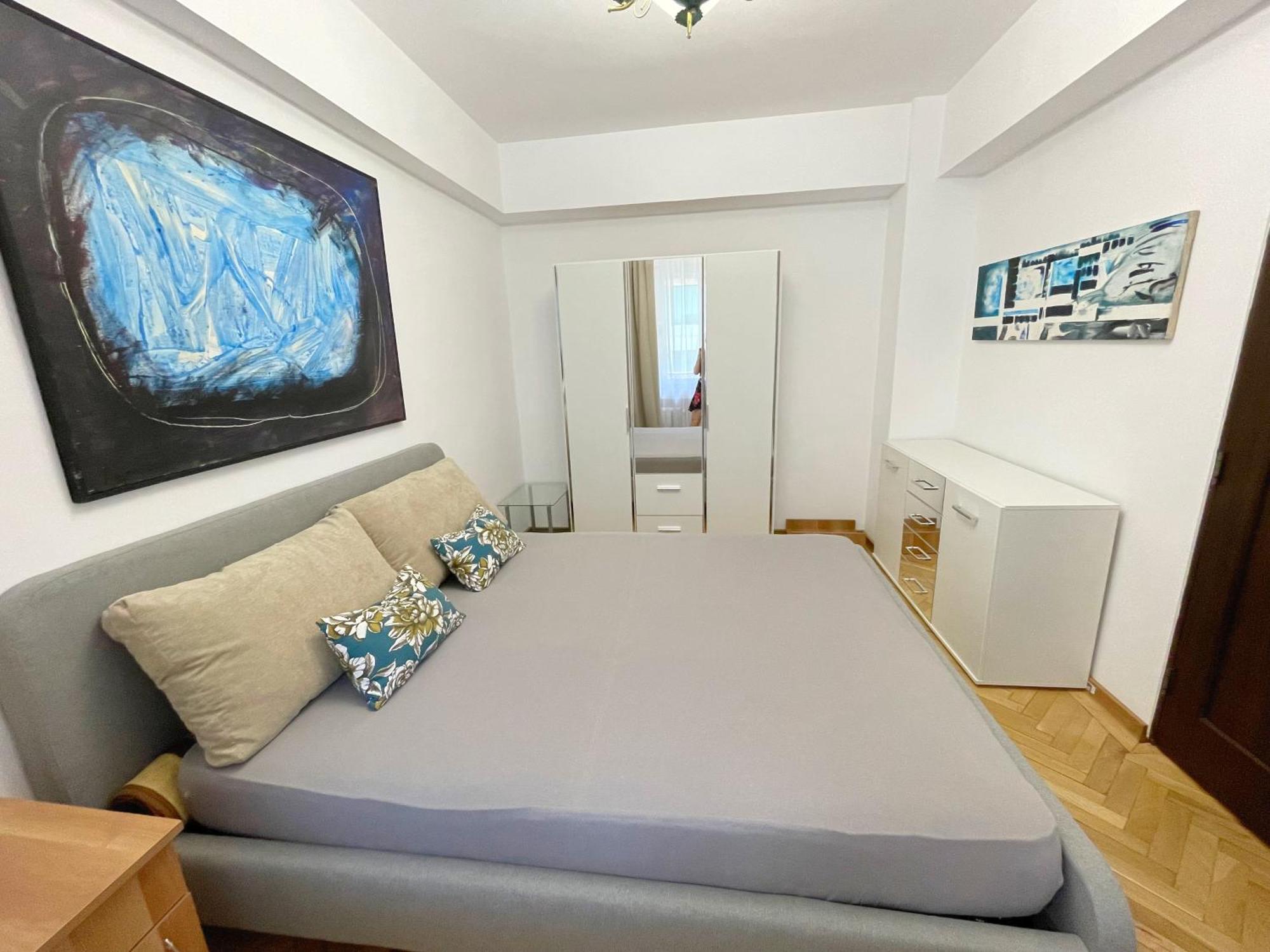 Relax Old Town Apartment Oradea Exterior photo